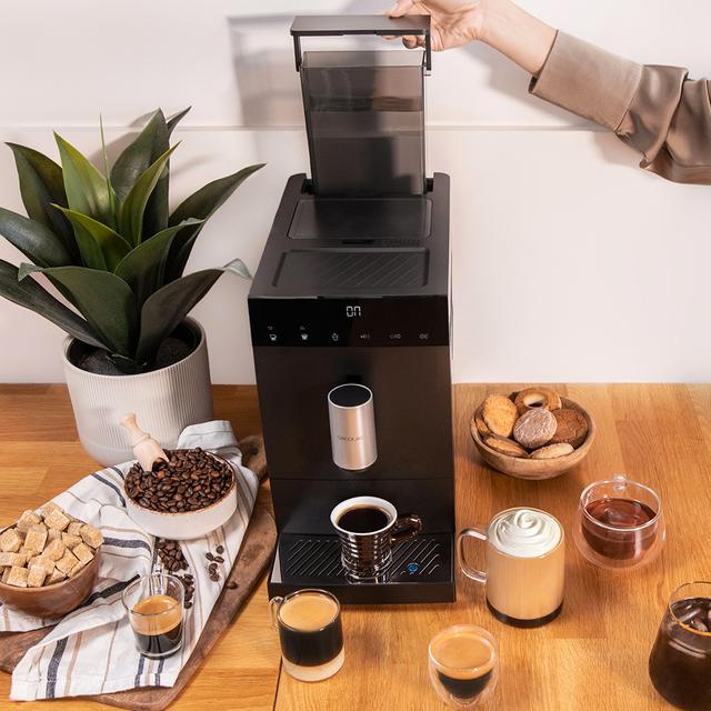 Cafetera superautomática Cremmaet Compact Cecotec